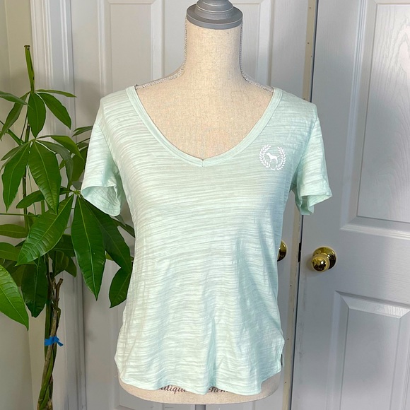 VS PINK, Thin Light Green T-Shirt - Size S - Picture 1 of 3